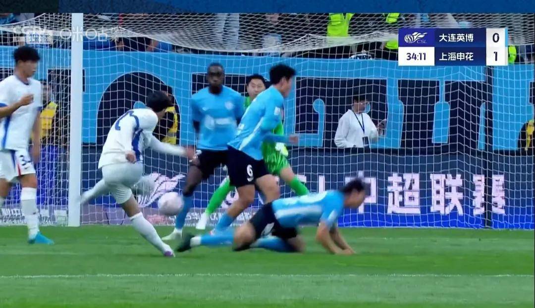 申花五连胜继续领跑积分榜，皇马主帅陷下课危机！